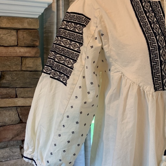 LUCKY Brand medium embroidered top - Picture 3 of 6